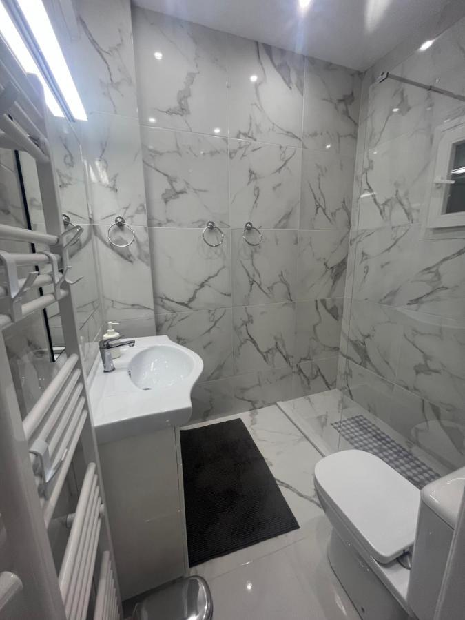 White Apartment אתונה מראה חיצוני תמונה