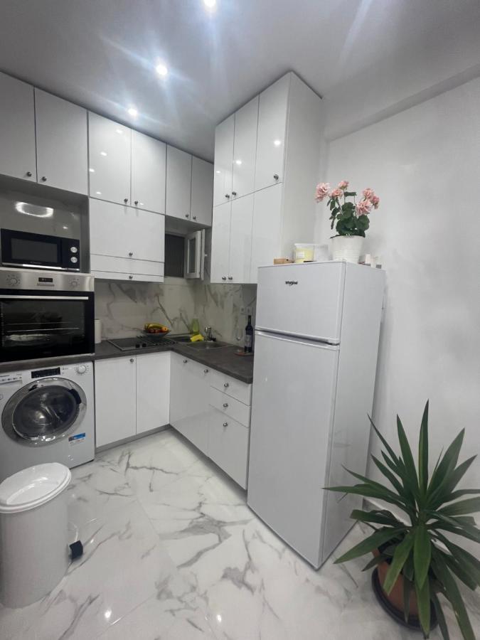 White Apartment אתונה מראה חיצוני תמונה